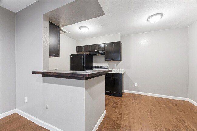 Building Photo - 8801 Hammerly Blvd