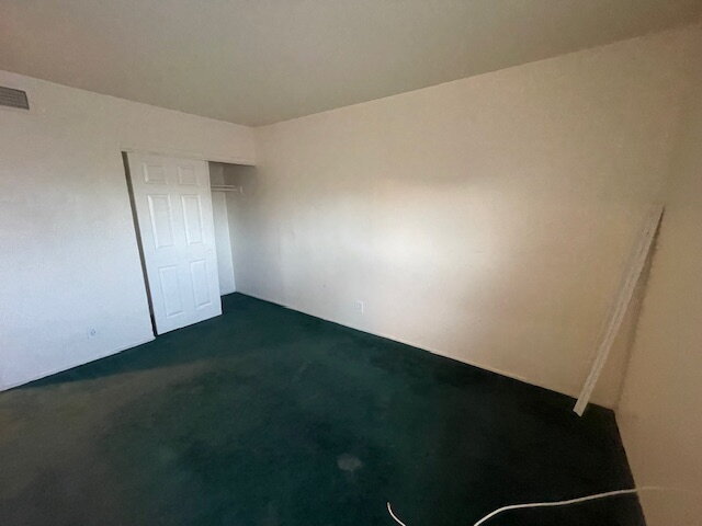 Building Photo - 4360 Twin View Cir