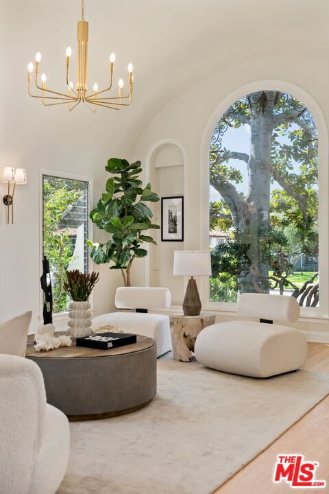 Building Photo - 802 Cochran Ave