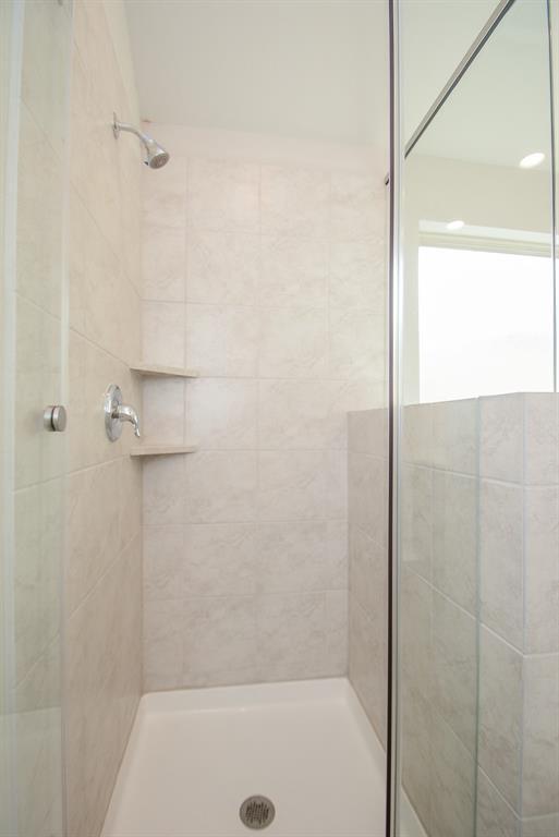 Building Photo - 6508 Wild Cilliment Ct