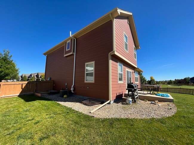 Building Photo - Beautiful Home on Cul-de-sac