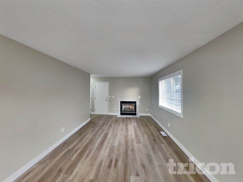 Building Photo - 16209 NE 12th St