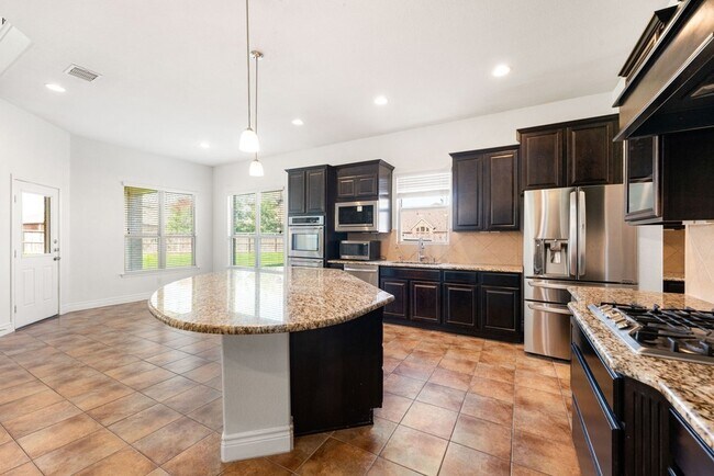 Building Photo - 3318 Elizabeth Springs Ct
