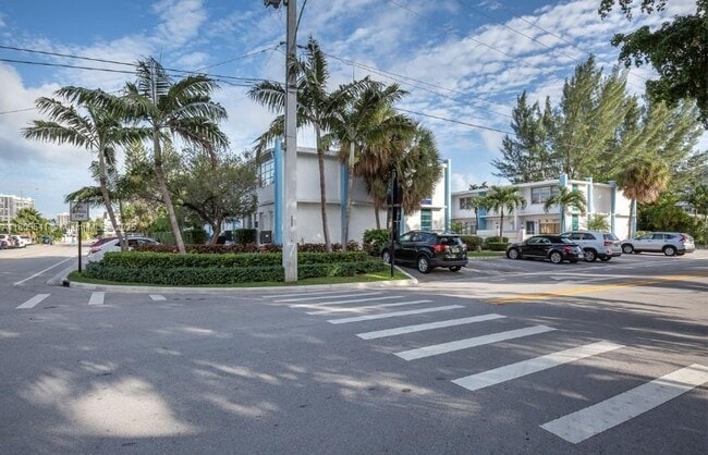 Building Photo - 9455 Bay Harbor Terrace
