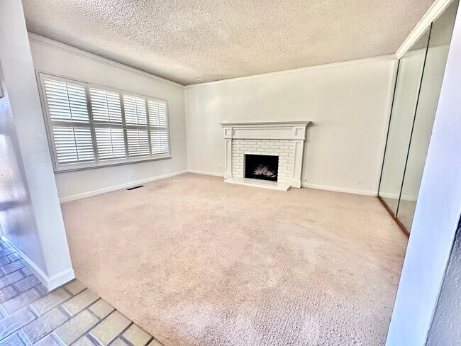 Building Photo - Beautiful 4 bedroom in Pleasanton