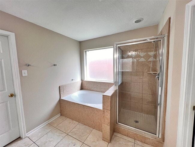 Building Photo - 4815 Wilderness Glen Ct