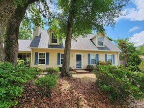 Building Photo - 4525 Baybrook Dr