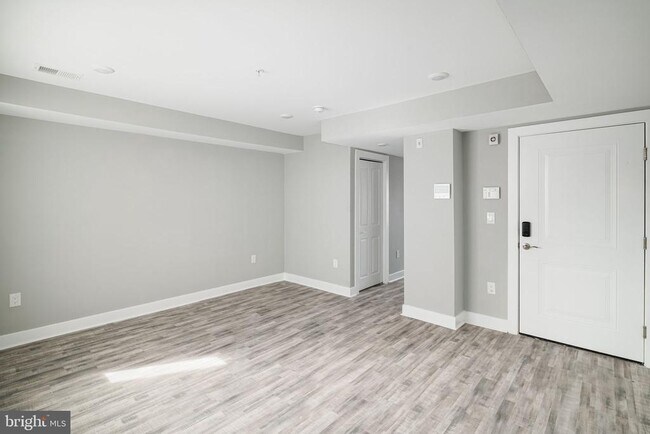 Building Photo - 1443 N 8th St