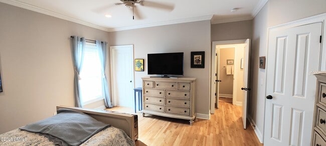 Building Photo - 503 Waight St