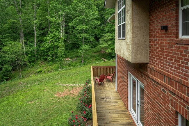 Building Photo - Indian Falls Estates