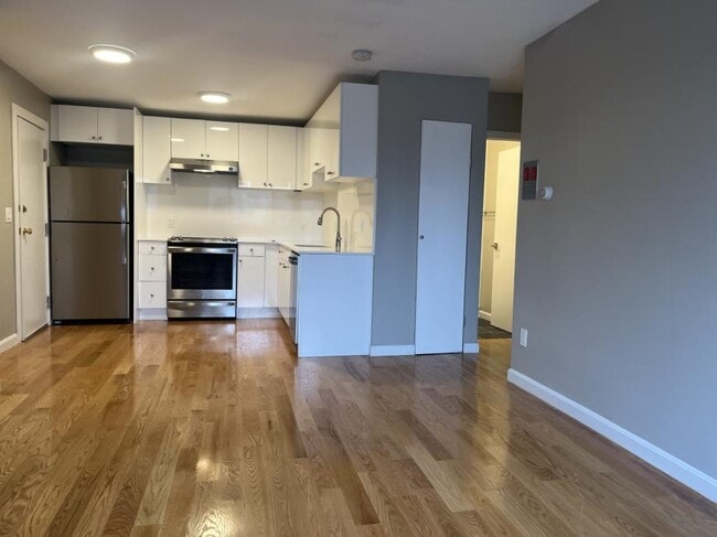 Building Photo - 2 bedroom in Boston MA 02120