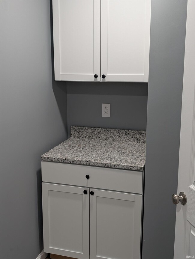 Building Photo - 3710 Wayne Trce