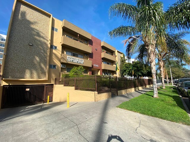 Building Photo - 5545 Carlton Way
