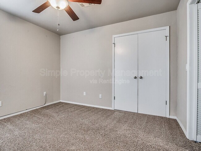 Building Photo - 10824 Admiral Dr