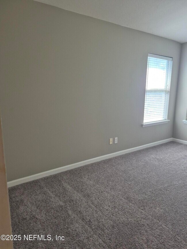 Building Photo - 5851 Parkstone Crossing Dr