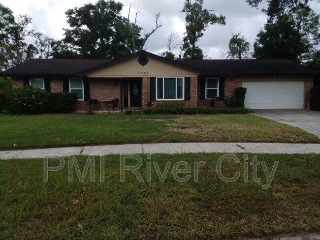 Primary Photo - 5998 Greenwillow Ln S