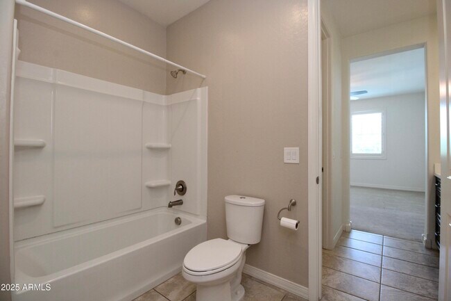Building Photo - 10463 E Sanger Ave