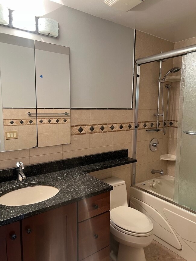 Building Photo - 1520 N Fernandez Pl