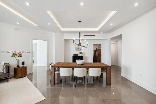 Building Photo - 17111 Biscayne Blvd
