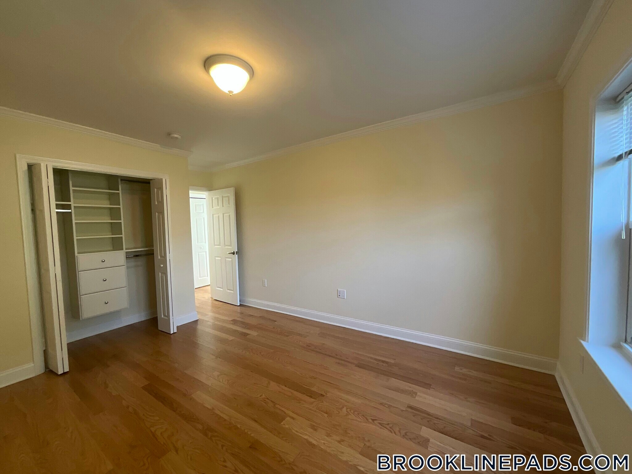 Building Photo - 94 Thornton Rd