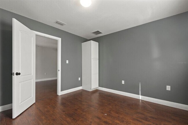 Building Photo - 3106 E Trapnell Rd