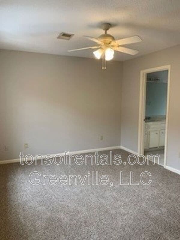 Building Photo - 710 Stallings Rd