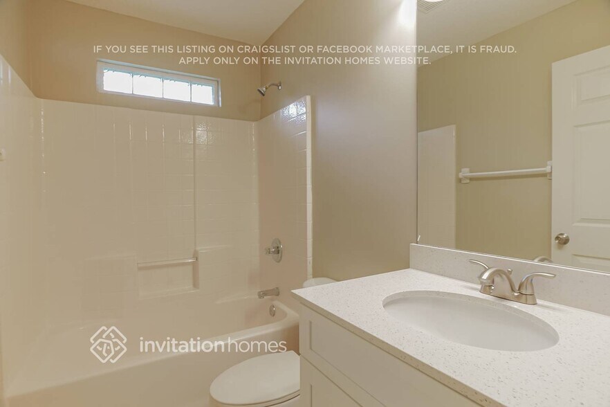 Building Photo - 744 S Heritage Creek Way