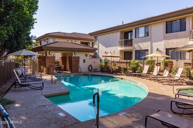 Building Photo - 6900 E Princess Dr