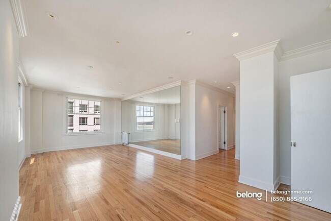 Building Photo - 1201 California St