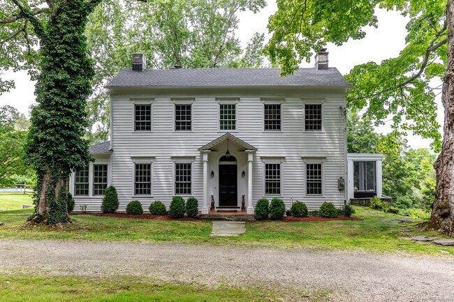 Primary Photo - 119 Knibloe Hill Rd