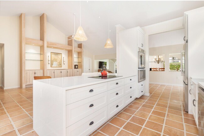 Building Photo - 2725 Meadowlark Ln