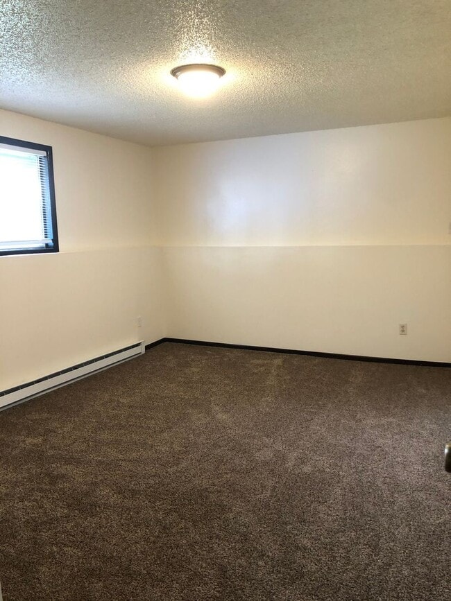 Building Photo - 15102-15104 E Rich Ave