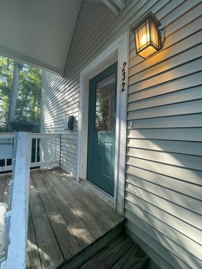 Building Photo - 230/232 Brookridge Rd.