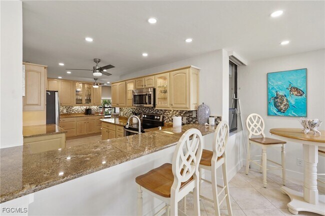 Building Photo - 10562 Gulf Shore Dr