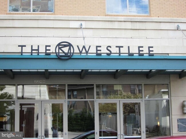 Building Photo - 2200 N Westmoreland St