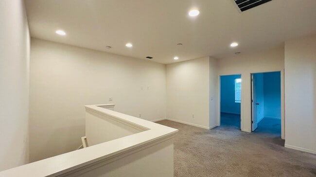 Building Photo - 7670_BOWERY_DRIVE