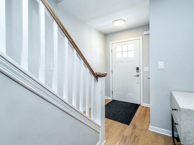 Building Photo - 17 Winans Pl