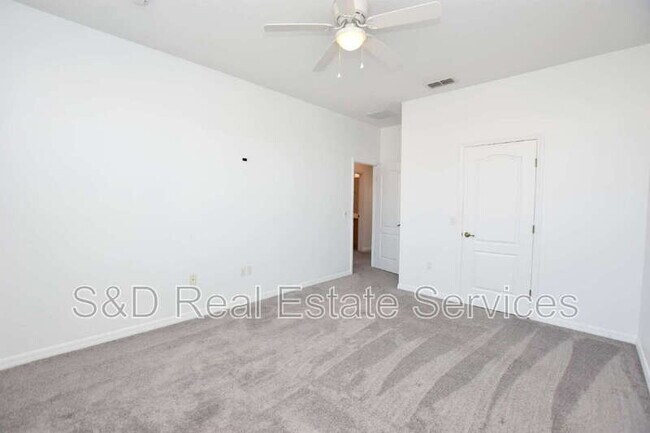 Building Photo - 6352 Sedgeford Dr