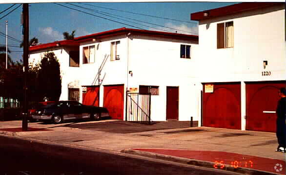 Photo - La Corona Apartments