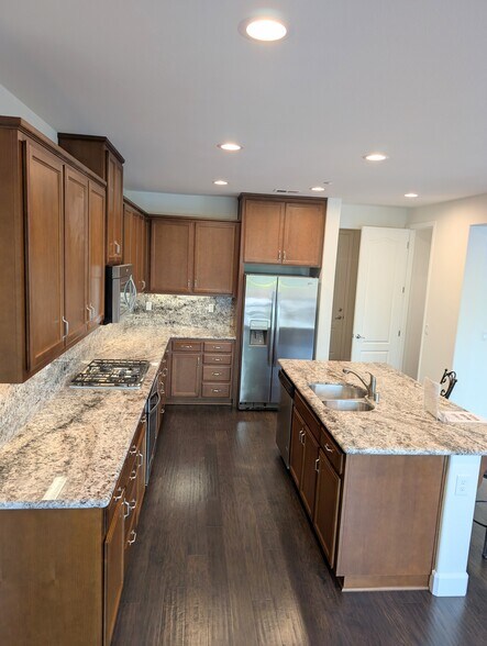 Kitchen - 16650 San Gabriel Ct