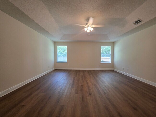 Building Photo - 4BR/3BA home with shed close to Navy Federal Credit Union