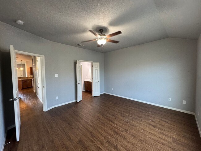 Building Photo - 3802 John Chisholm Loop