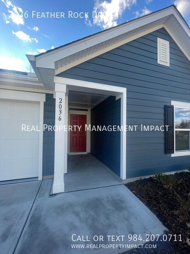 Building Photo - 2036 Feather Rock Dr