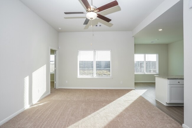 Building Photo - 14001 Freeboard Dr