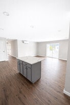 Building Photo - 18 Luzerne Rd