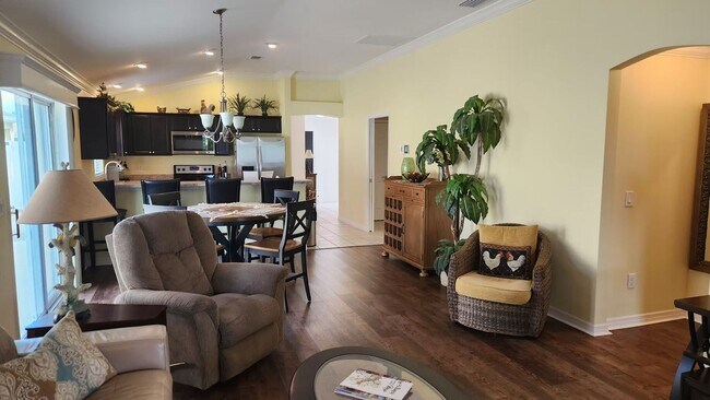 Building Photo - 3025 Bartow Ln