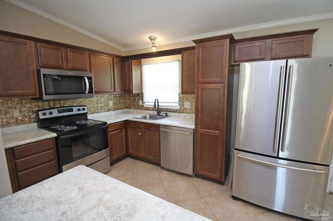 Building Photo - 6841 Melanie Dr