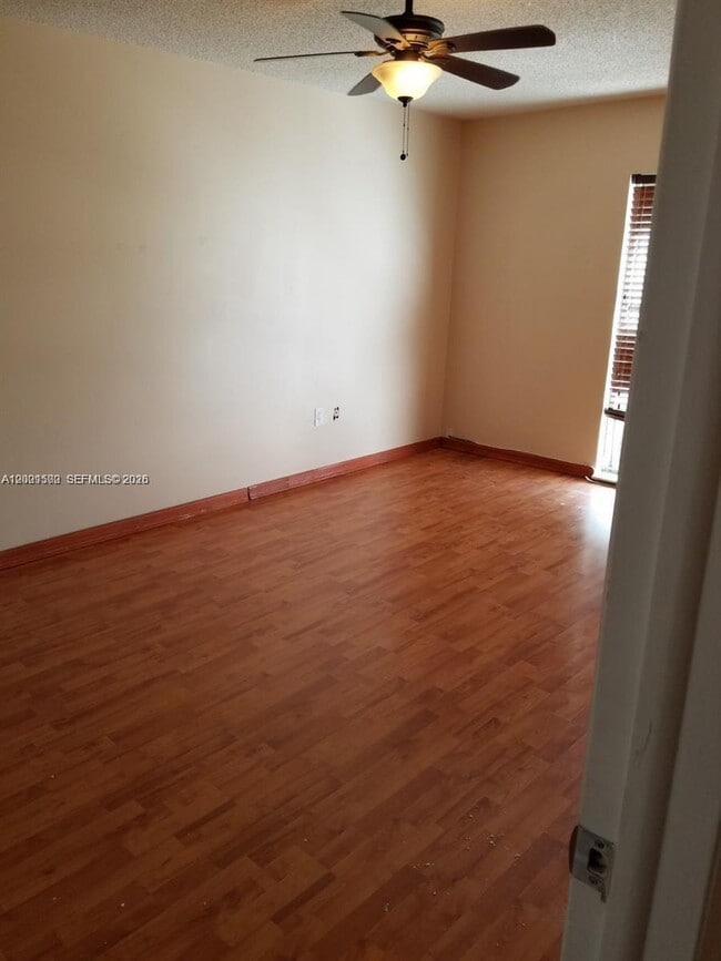 Building Photo - 2750 N 34th Ave