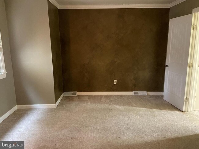 Building Photo - 99 Chatham Ct