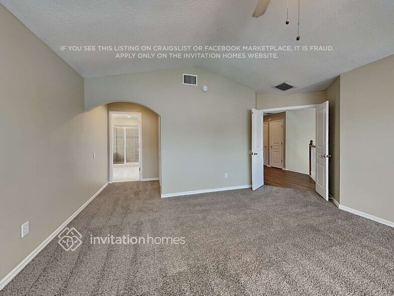 Building Photo - 8709 Hidden Green Ln